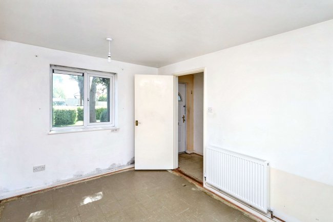 13 Swallow Lane, St. Albans, Hertfordshire, AL1 5RN 4