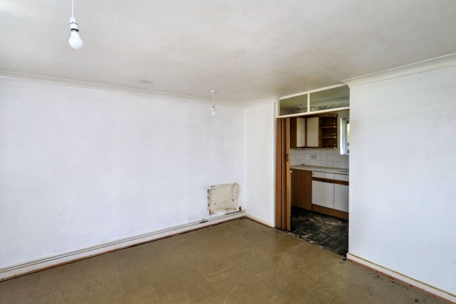 13 Swallow Lane, St. Albans, Hertfordshire, AL1 5RN 4