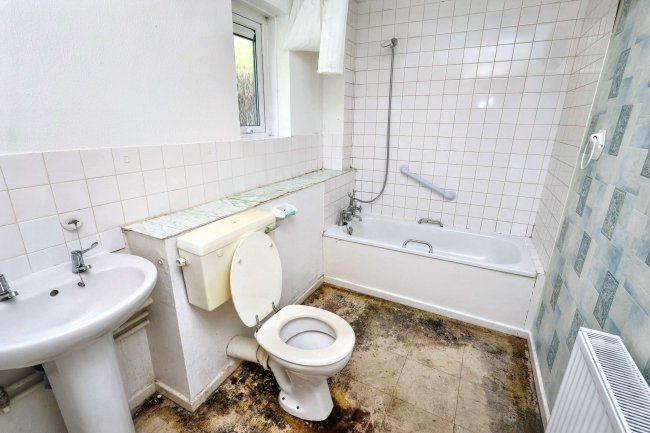 13 Swallow Lane, St. Albans, Hertfordshire, AL1 5RN 4