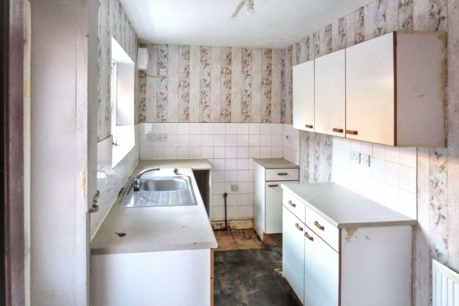 32 Roman Road, Preston, Lancashire, PR1 4NQ 10