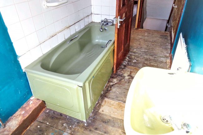 32 Roman Road, Preston, Lancashire, PR1 4NQ 10