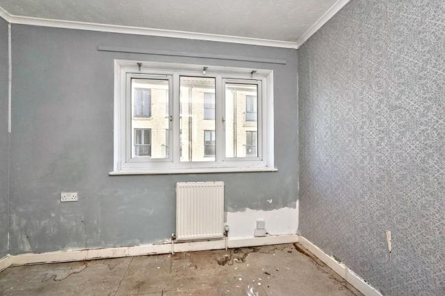 12 Shepway Close, Folkestone, Kent, CT19 5SJ 9