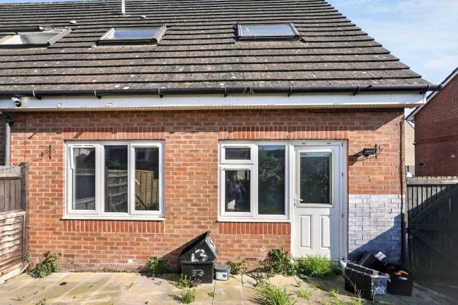 12 Shepway Close, Folkestone, Kent, CT19 5SJ 9