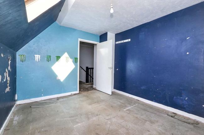 12 Shepway Close, Folkestone, Kent, CT19 5SJ 9