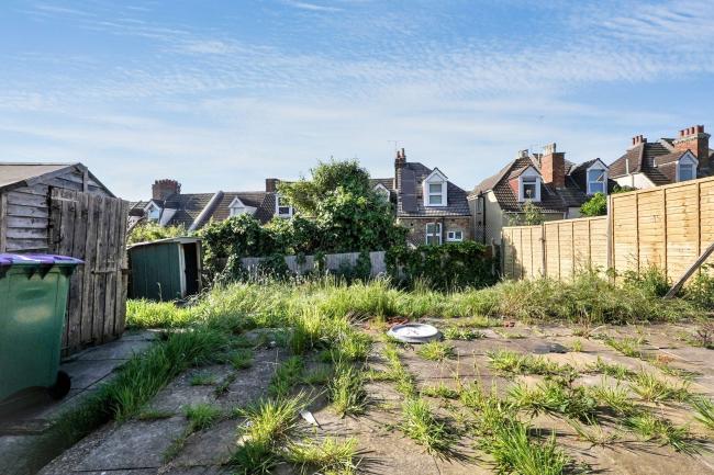 12 Shepway Close, Folkestone, Kent, CT19 5SJ 9