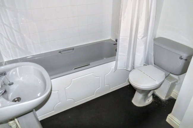 25 Horsfall Close, Accrington, Lancashire, BB5 4SF 7