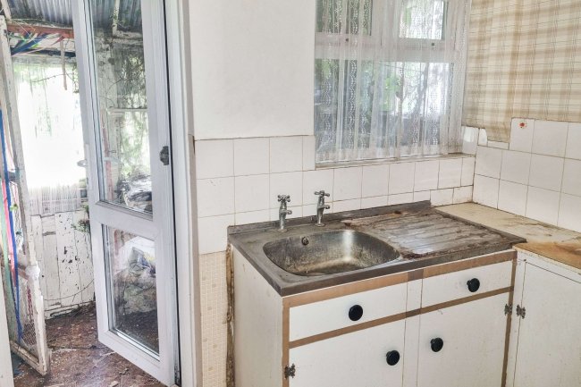 42 Greville Road, Walthamstow, London, E17 9HG 3