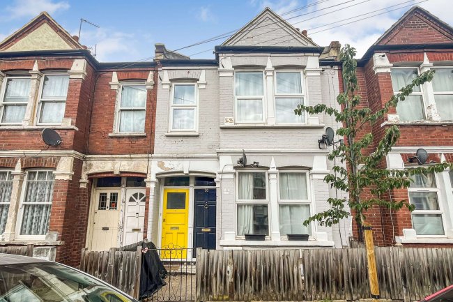 33 & 35 Woodbury Street, Tooting, London, SW17 9RP 3