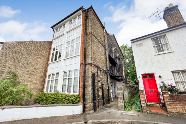 19-29 (odd) Audley Road, Richmond, London,TW10 6EY 10