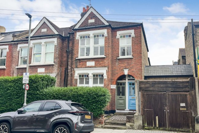 174 & 176 Sellincourt Road, Tooting, London, SW17 9SB 2