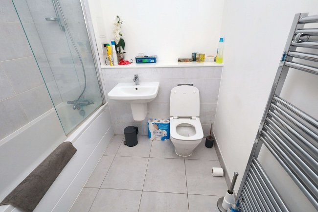 26 Suffield Lodge, Suffield Hill, High Wycombe, Buckinghamshire, HP11 2FR 3