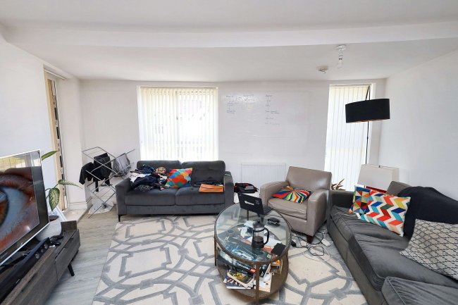 26 Suffield Lodge, Suffield Hill, High Wycombe, Buckinghamshire, HP11 2FR 3