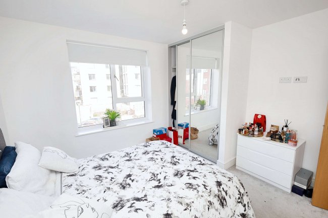 8 Suffield Lodge, Suffield Hill, High Wycombe, Buckinghamshire, HP11 2FR 2