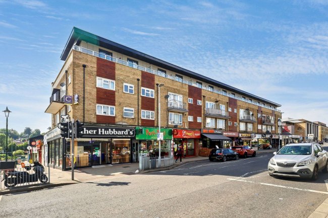 130-148A The Marlowes & Flats 1-8, 11-18, 18a - 18g, The Square, Hemel Hempstead HP1 1ER 2