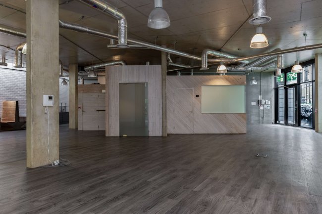 Units 1, 2 & 4 The Yard, 122 East Road, London N1 6FB 26