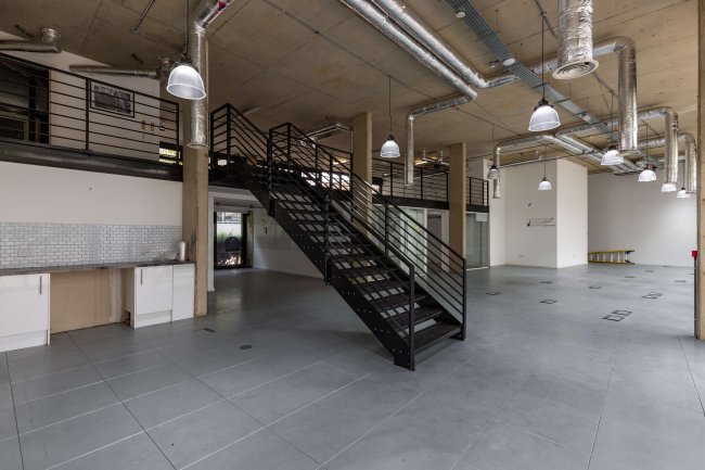 Units 1, 2 & 4 The Yard, 122 East Road, London N1 6FB 26