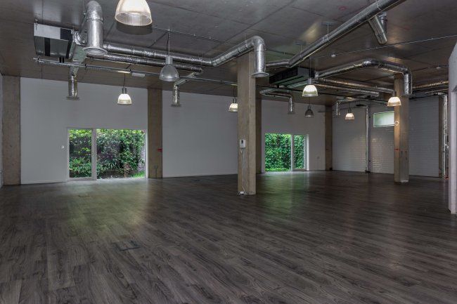 Units 1, 2 & 4 The Yard, 122 East Road, London N1 6FB 26