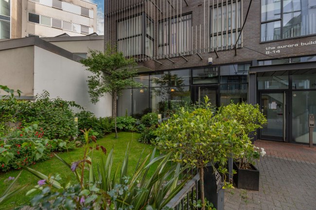 Units 1, 2 & 4 The Yard, 122 East Road, London N1 6FB 26