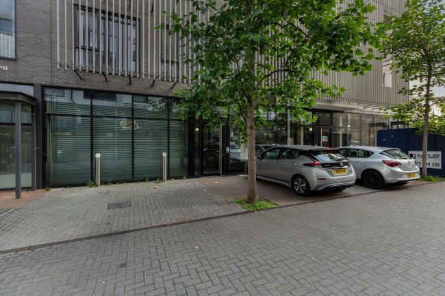 Units 1, 2 & 4 The Yard, 122 East Road, London N1 6FB 26