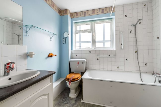 2 Fern Cottages, Stane Street, Ockley, Dorking, Surrey RH5 5TH 2