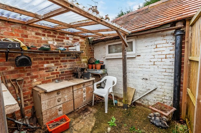 2 Fern Cottages, Stane Street, Ockley, Dorking, Surrey RH5 5TH 2