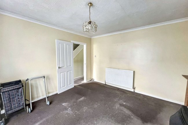 39 Lavender Road, Carshalton, Surrey, SM5 3EF 2