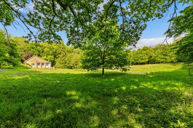 Hopewell, Chapel Woods, Charing, Ashford, Kent, TN27 0NP 7