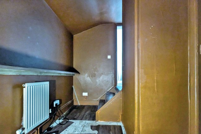 25 Swete Street, Plaistow, London, E13 0BU 4