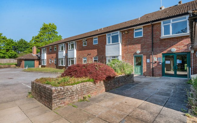 Pembridge House, Salisbury Road, Fordingbridge, Hampshire, SP6 1QT 6