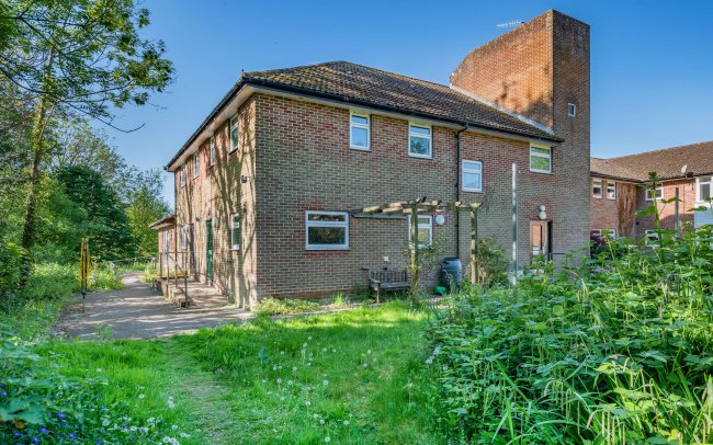 Pembridge House, Salisbury Road, Fordingbridge, Hampshire, SP6 1QT 6