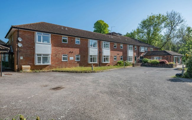 Pembridge House, Salisbury Road, Fordingbridge, Hampshire, SP6 1QT 6