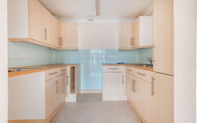 Pembridge House, Salisbury Road, Fordingbridge, Hampshire, SP6 1QT 6