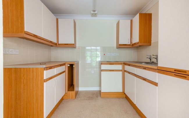 Pembridge House, Salisbury Road, Fordingbridge, Hampshire, SP6 1QT 6