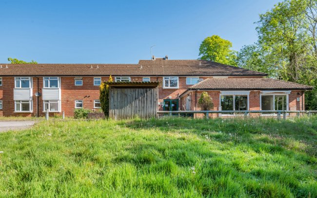 Pembridge House, Salisbury Road, Fordingbridge, Hampshire, SP6 1QT 6