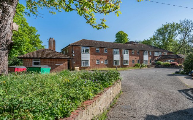 Pembridge House, Salisbury Road, Fordingbridge, Hampshire, SP6 1QT 6