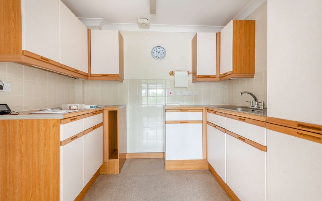 Pembridge House, Salisbury Road, Fordingbridge, Hampshire, SP6 1QT 6