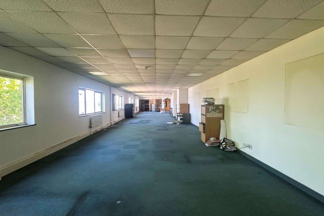 1 & 2 Rochehall Way, Purdeys Industrial Estate, Rochford, Essex, SS4 1JU 1