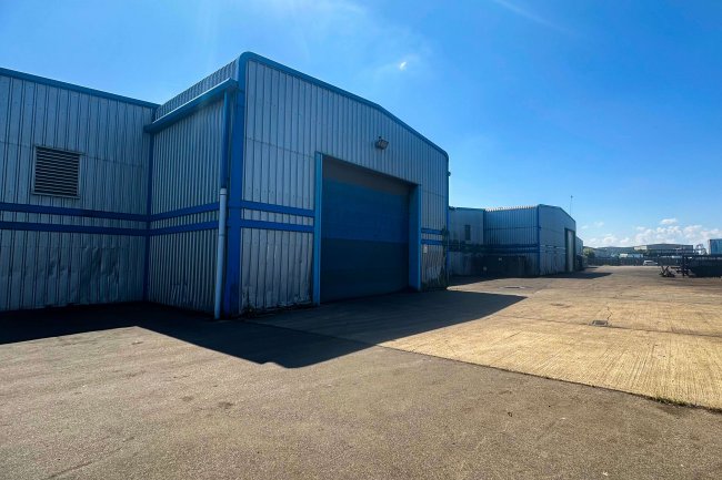 1 & 2 Rochehall Way, Purdeys Industrial Estate, Rochford, Essex, SS4 1JU 1