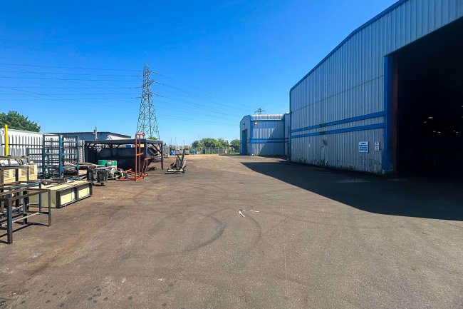 1 & 2 Rochehall Way, Purdeys Industrial Estate, Rochford, Essex, SS4 1JU 1