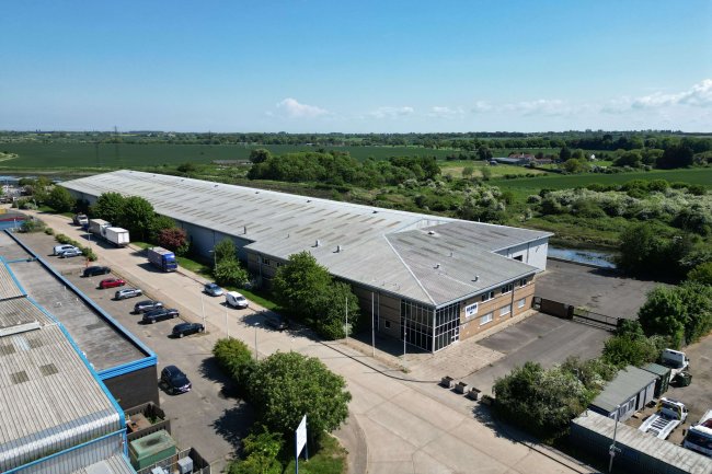 1 & 2 Rochehall Way, Purdeys Industrial Estate, Rochford, Essex, SS4 1JU 1