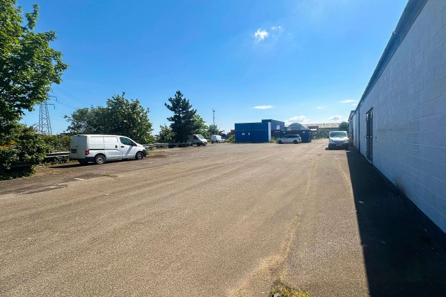 1 & 2 Rochehall Way, Purdeys Industrial Estate, Rochford, Essex, SS4 1JU 1