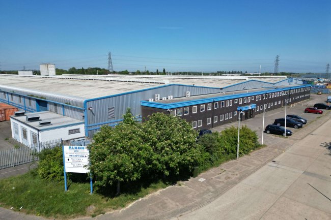 1 & 2 Rochehall Way, Purdeys Industrial Estate, Rochford, Essex, SS4 1JU 1