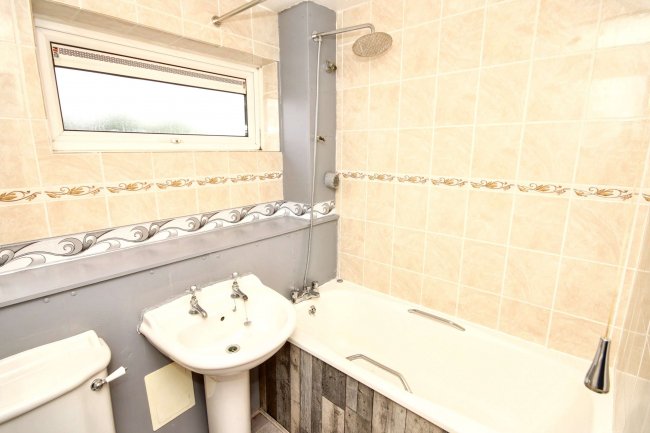 Flat 40 Faynes Court, Sunderland Road, Sandy, SG19 1JZ 1