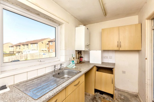 51 Plaiters Way, Bidwell, Dunstable, Bedfordshire, LU5 6JZ 1