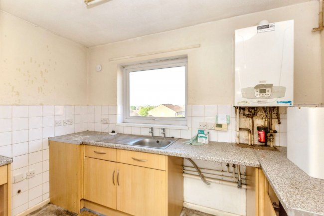 51 Plaiters Way, Bidwell, Dunstable, Bedfordshire, LU5 6JZ 1