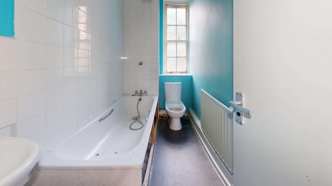 Flat 8, Block P, Peabody Estate, Fulham Palace Road, Hammersmith, London, W6 9QT 2