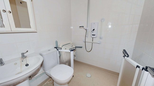 Flat F, 74 Darenth Road, Stamford Hill, London, N16 6ED 8