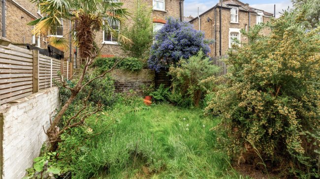 Flat A, 61 Belgrade Road, Stoke Newington, London, N16 8DH 9