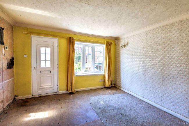 73 Midland Road, Thrapston, Kettering NN14 4JS 5