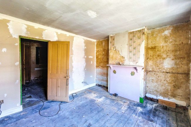 73 Midland Road, Thrapston, Kettering NN14 4JS 5